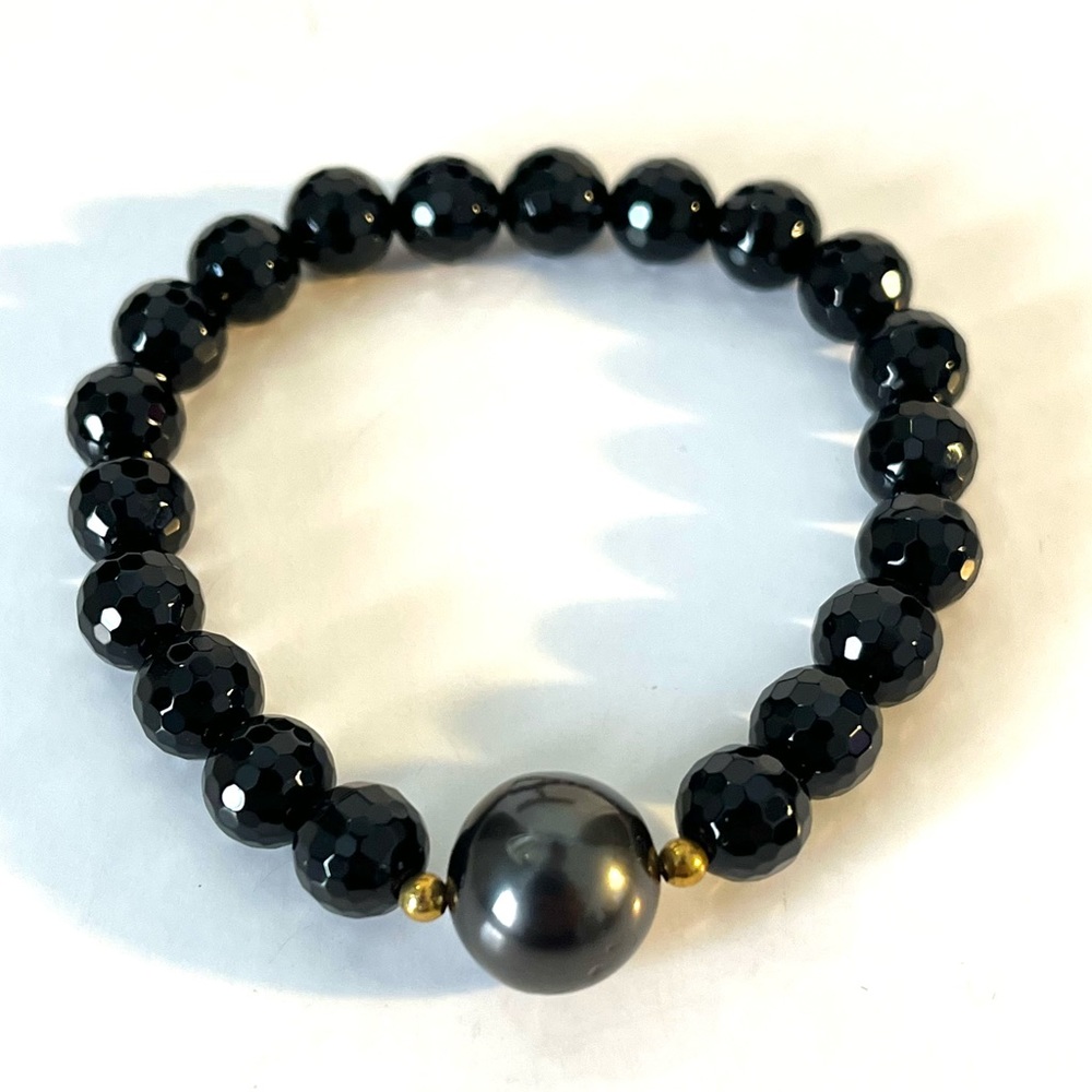 Genuine Faceted Black Onyx with Tahitian Pearl Bracelet